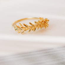 Load image into Gallery viewer, Lemon Cypress Band
